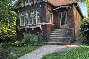 2925 W Eastwood Ave, Chicago, IL 60525 - Photo 1