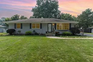 819 Baskin Dr, Joliet, IL 60404 - Photo 1