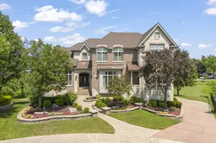 1227 Arnold Ct, Downers Grove, IL 60516 - Photo 1