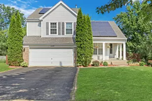 1379 Clavey Ln, Gurnee, IL 60031 - Photo 1