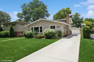 1308 Hoffman Ave, Park Ridge, IL 60068 - Photo 1