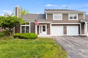 1394 N Knollwood Dr, Palatine, IL 60067 - Photo 1