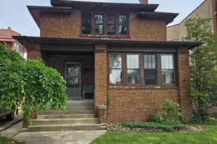 6515 N Maplewood Ave, Chicago, IL 60645 - Photo 1