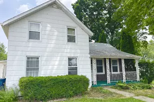 218 S Oneca St, Tonica, IL 61370 - Photo 1