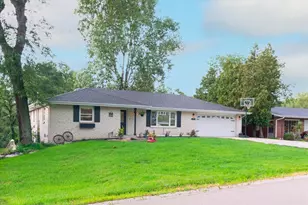 133 Barbara Ln, New Lenox, IL 60451 - Photo 1