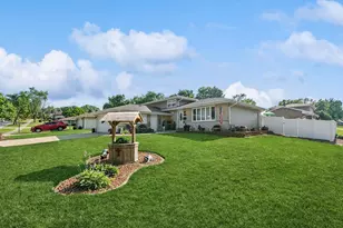 8900 S 85th Ave, Hickory Hills, IL 60457 - Photo 1
