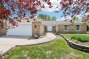 1139 W Illinois Ave, Palatine, IL 60067 - Photo 1