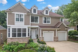 806 Viewpointe Dr, Saint Charles, IL 60174 - Photo 1