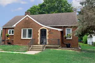 1411 E Hickory St, Streator, IL 61364 - Photo 1