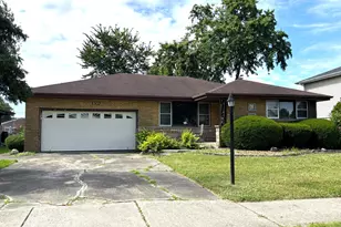 6733 W 88th St, Oak Lawn, IL 60453 - Photo 1