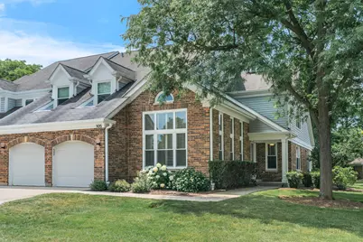 105 Willow Parkway, Buffalo Grove, IL 60089 - Photo 1