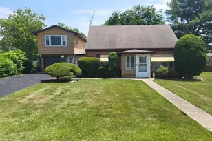 3021 N Prater Ave, Melrose Park, IL 60164 - Photo 1