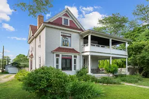 123 E 3rd St, Byron, IL 61010 - Photo 1