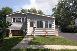 1033 S Main Dr, Lombard, IL 60148 - Photo 1