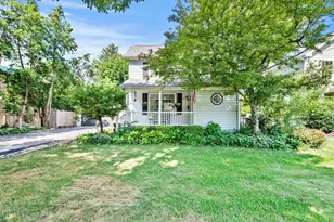 338 N Benton St, Palatine, IL 60067 - Photo 1