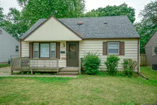 2324 Paradise Blvd, Rockford, IL 61103 - Photo 1