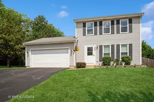 318 Chrisman Dr, Streamwood, IL 60107 - Photo 1