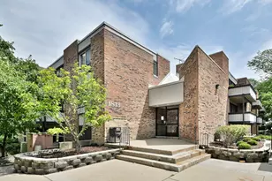 1813 Hemlock Pl, Schaumburg, IL 60173 - Photo 1