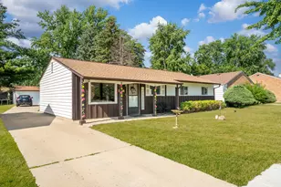 112 Cambridge Ln, Glendale Heights, IL 60139 - Photo 1