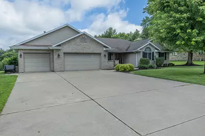 118 N Prairie Drive, Forreston, IL 61030 - Photo 1