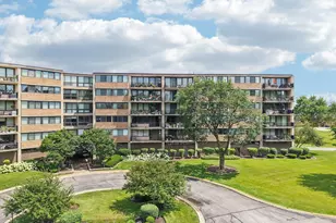 101 Bar Harbour Rd, Schaumburg, IL 60193 - Photo 1