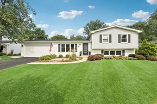 4031 Roslyn Rd, Downers Grove, IL 60515 - Photo 1