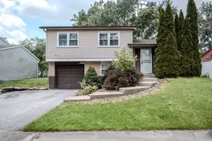 17690 Hillcrest Dr, Country Club Hills, IL 60478 - Photo 1