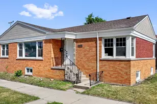 12558 S Stewart Ave, Chicago, IL 60628 - Photo 1