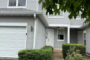 168 Woodland Cir, North Aurora, IL 60542 - Photo 1