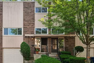 424 Skokie Blvd, Wilmette, IL 60091 - Photo 1