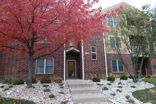 209 Glengarry Dr, Bloomingdale, IL 60108 - Photo 1