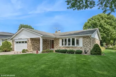 2519 N Dryden Place, Arlington Heights, IL 60004 - Photo 1