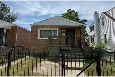 1447 W 114th Place, Chicago, IL 60643 - Photo 1