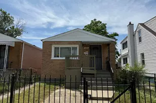 1447 W 114th Pl, Chicago, IL 60643 - Photo 1