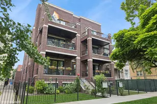 4321 N Paulina St, Chicago, IL 60613 - Photo 1