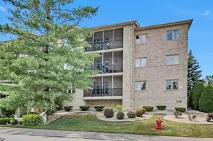 6320 Pine Ridge Dr, Tinley Park, IL 60477 - Photo 1