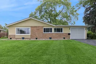185 Princeton St, Hoffman Estates, IL 60169 - Photo 1