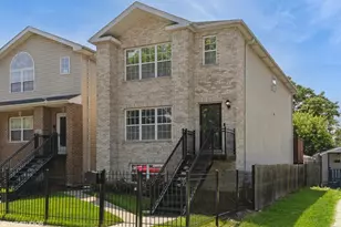 1459 W 114th Pl, Chicago, IL 60643 - Photo 1