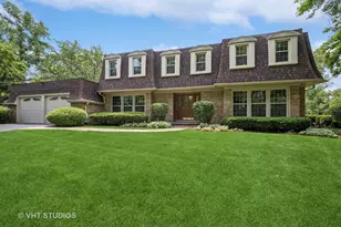 195 Cold Spring Rd, Barrington, IL 60010 - Photo 1