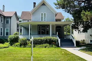 5914 North East Circle Avenue, Chicago, IL 60631 - Photo 1