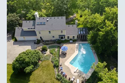 8 Stone Ridge Drive, South Barrington, IL 60010 - Photo 1