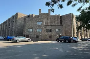 5306 N Cumberland Ave, Chicago, IL 60656 - Photo 1