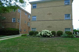 8906 N Wisner St, Niles, IL 60714 - Photo 1