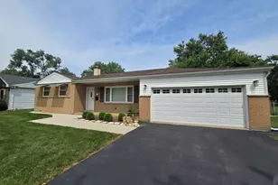 6325 Barrett St, Downers Grove, IL 60516 - Photo 1