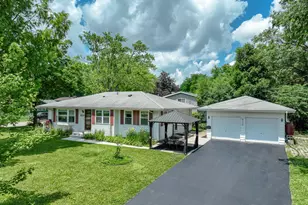 630 Stewart Ave, Woodstock, IL 60098 - Photo 1