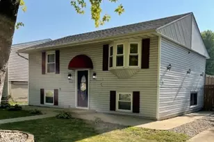 266 S Randolph Ave, Bradley, IL 60915 - Photo 1