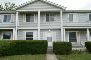 412 Salem Square, Bolingbrook, IL 60440 - Photo 1