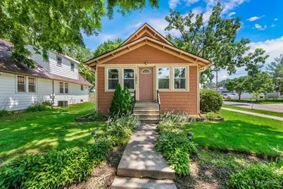 1001 Hill Avenue, Elgin, IL 60120 - Photo 1