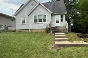 526 Grandview Dr, Round Lake Park, IL 60073 - Photo 1