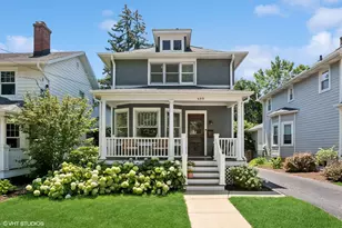 499 Ridgewood Ave, Glen Ellyn, IL 60137 - Photo 1